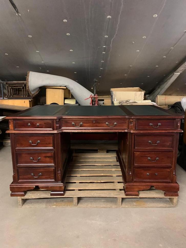 Klassiek Engels bureau, Antiek en Kunst, Antiek | Kantoor en Zakelijk, Ophalen of Verzenden