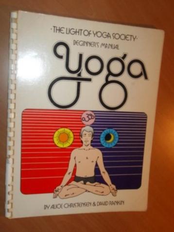 The Light of Yoga Society beginner's manual beschikbaar voor biedingen