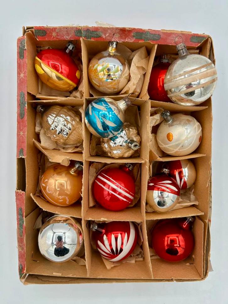 Oude kleine gekleurde kerstballen, Diversen, Kerst, Gebruikt, Ophalen of Verzenden