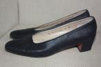Klasse d.blauwe pumps van Ferragamo nwst 8AA, Pumps, Blauw, Ophalen of Verzenden, Zo goed als nieuw