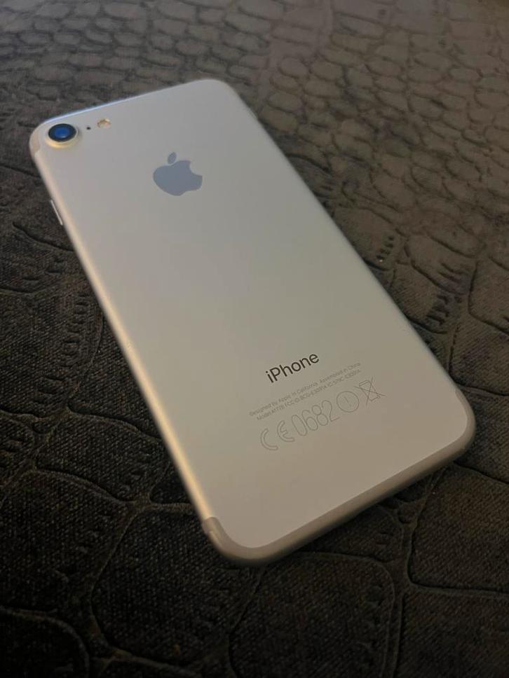iPhone 7 128GB Zilver - Nette Staat + otterbox! Batt 100!, Telecommunicatie, Mobiele telefoons | Apple iPhone, Gebruikt, 128 GB