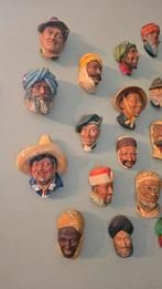 Bossons company vintage 22 stuks maskers, Ophalen