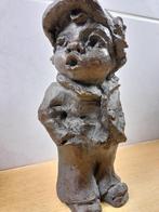 BEELD VAN JONGEN 22 CM HOOG, Ophalen