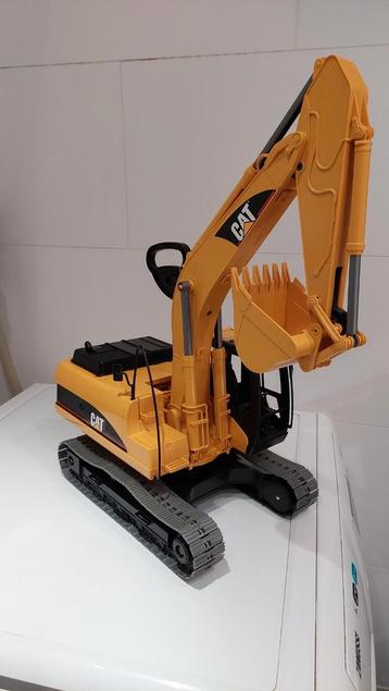 CAT graafmachine (totaal ong 40 cm hoog) beschikbaar voor biedingen