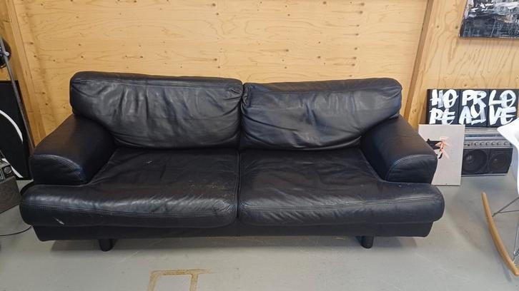 Machalke vintage lederen bank zwart, Huis en Inrichting, Banken | Bankstellen, Gebruikt, Leer, Ophalen
