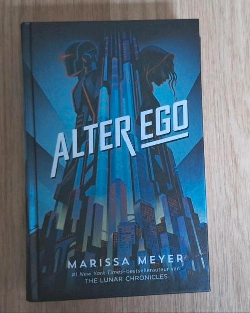 Marissa Meyer - Alter ego, Boeken, Kinderboeken | Jeugd | 13 jaar en ouder, Zo goed als nieuw, Ophalen of Verzenden