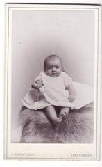 CDV baby door J.H. Slaterus Leeuwarden / oude foto, Gebruikt, Ophalen of Verzenden, Foto, Voor 1940
