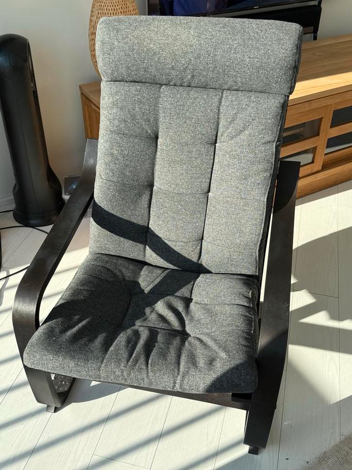 Ikea Poang Stoel - Grijs, Huis en Inrichting, Fauteuils, Gebruikt, Hout, Minder dan 50 cm, Minder dan 75 cm, Ophalen of Verzenden