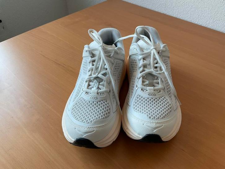 Hoka Clifton One 9 Schoenen Maat 41 1/3, Kleding | Heren, Schoenen, Zo goed als nieuw, Ophalen of Verzenden