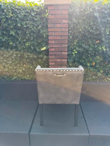 Design stoelen gratis beschikbaar voor biedingen