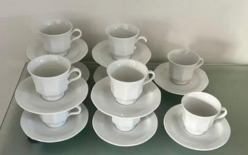 Wit Porselein Koffie/Theeservies - 10 Kop en Schotels beschikbaar voor biedingen