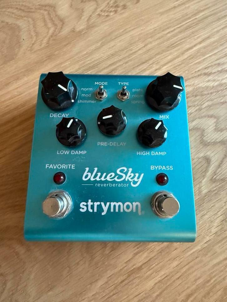 Strymon BlueSky Reverberator v1, Muziek en Instrumenten, Effecten, Zo goed als nieuw, Ophalen of Verzenden