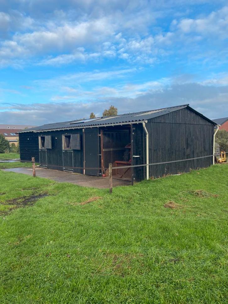 2 paards paardenstal met berging 9x6 met trailer carport 5x4, Dieren en Toebehoren, Stalling en Weidegang