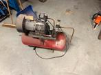 Gebruikte 2-cilinder compressor, Doe-het-zelf en Verbouw, Compressors, Ophalen, Gebruikt, 10 bar of meer, 25 tot 100 liter