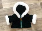 Poppen jasje groen met “bont”, Ophalen of Verzenden, Zo goed als nieuw, Babypop