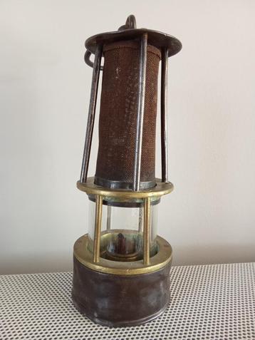 Mijnlamp met Schott Mainz beschikbaar voor biedingen