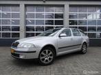 Skoda Octavia Combi 1.6 Ambiente, Auto's, Voorwielaandrijving, Gebruikt, Handgeschakeld, 600 kg