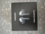 Gloednieuwe samsung galaxy buds3 pro, Ophalen of Verzenden, Nieuw, In oorschelp (earbud)