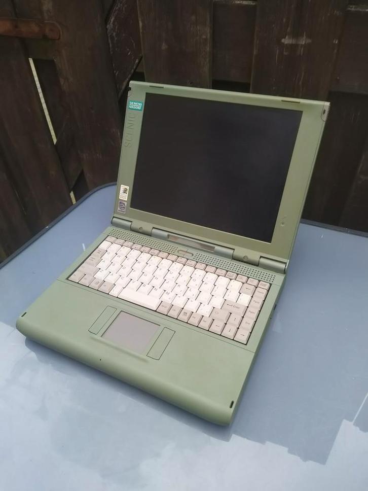 Vintage Laptop - Siemens Nixdorf Scenic, Computers en Software, Vintage Computers, Ophalen of Verzenden