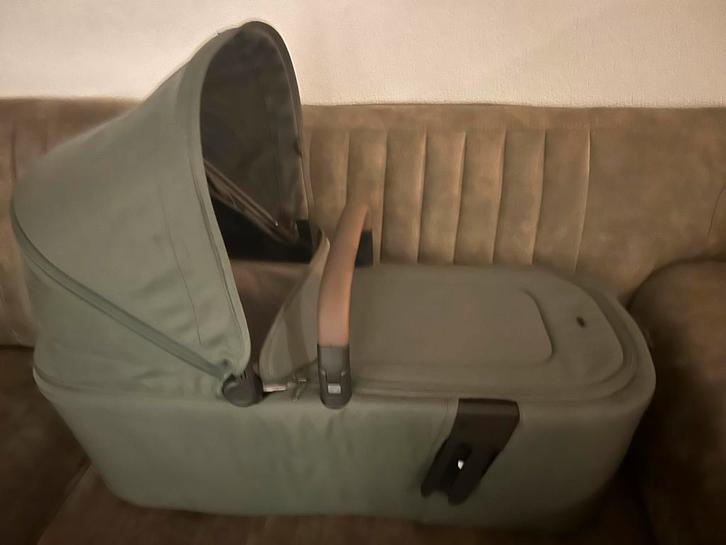 Joolz Aer2 Reiswieg/cot in de kleur forest green, Kinderen en Baby's, Buggy's, Zo goed als nieuw, Ophalen of Verzenden