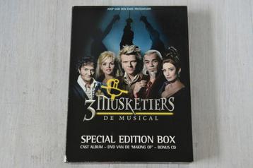  	 3 MUSKETIERS = De Musical = Special Edition Box 3DVDbox beschikbaar voor biedingen
