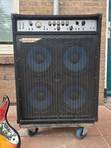 Ashdown MAG300 EVO 2 basverster  beschikbaar voor biedingen