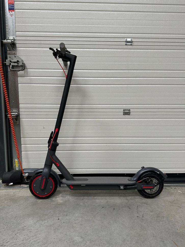 Elektrische step- Aovopro - 35 km actieradius OPRUIMING, Fietsen en Brommers, Steps, Nieuw, Elektrische step (E-scooter), Ophalen of Verzenden