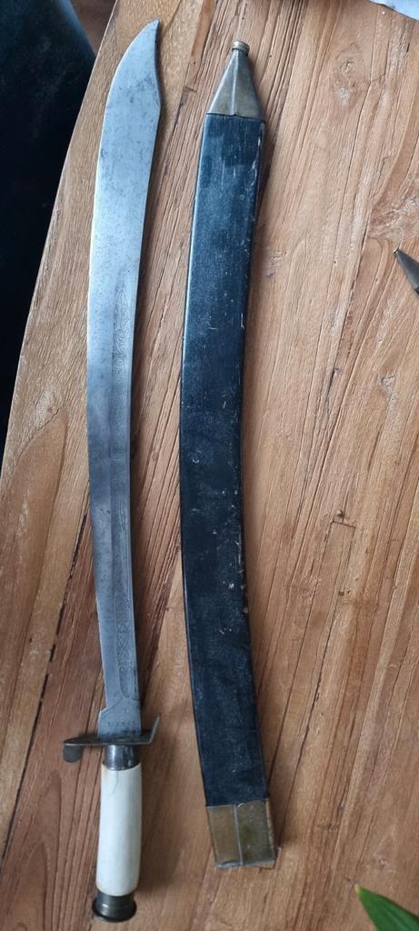 Antiek Zwaard - Tjikeroeh, Antiek en Kunst, Antiek | Overige Antiek, Ophalen of Verzenden