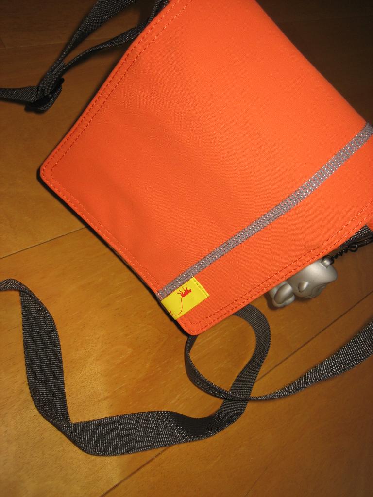 Zeer handig oranje sport-schoudertasje van KIPLING snazzeys, Sieraden, Tassen en Uiterlijk, Tassen | Damestassen, Nieuw, Schoudertasje