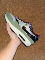Nike Air Max 1 Concepts Mellow 44, Kleding | Heren, Schoenen, Ophalen of Verzenden, Nieuw, Overige kleuren