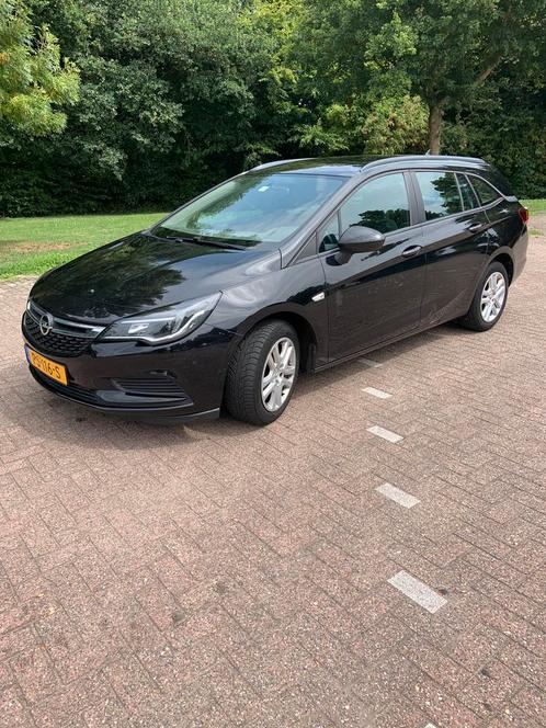 Opel Astra 1.6 Cdti 81KW Sports Tourer 2017 Zwart, Auto's, Opel, Particulier, Astra, Diesel, B, Stationwagon, Handgeschakeld, Origineel Nederlands