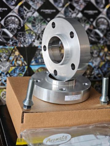 Spoorverbreders spacers Bmw Serie 5 E60 ,E90 5x120 72,6 30mm beschikbaar voor biedingen