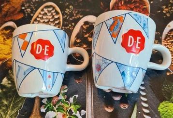  Douwe Egberts vlaggetjes kopjes  beschikbaar voor biedingen