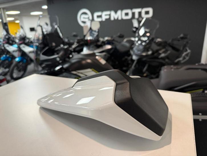 Duo seat cover CFMOTO 675SR-R 675NK, Motoren, Onderdelen | Merk-onafhankelijk, Nieuw, Ophalen of Verzenden