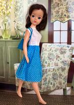 Vintage jaren 60 jurkje met tas voor Sindy, Fleur, Barbie, Ophalen of Verzenden, Gebruikt, Kleertjes
