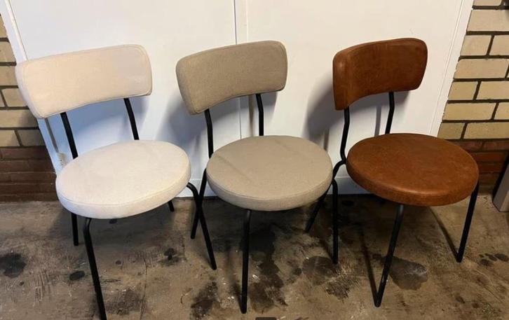 2 stuks Bronx71 alleen cognac eetkamerstoel Lyon stapelbaar, Huis en Inrichting, Stoelen, Zo goed als nieuw, Twee, Leer, Metaal