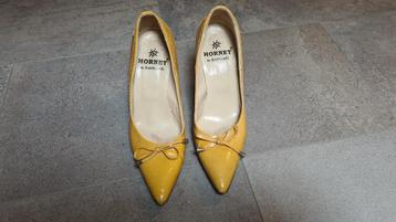 Pumps leer beige maat 37 van Botticelli beschikbaar voor biedingen