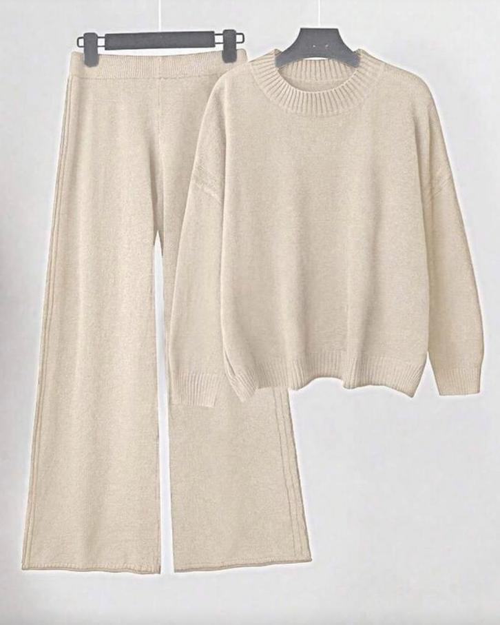 Kleding set Kalie Beige (44-50), Kleding | Dames, Grote Maten, Nieuw, Overige typen, Beige, Verzenden