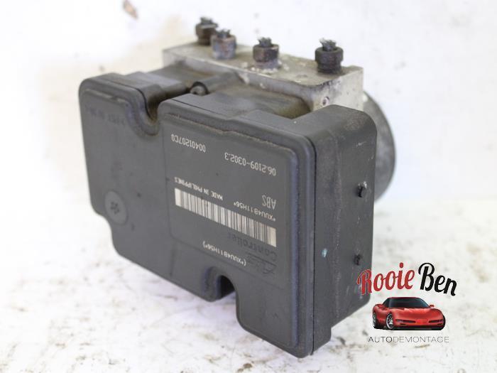 ABS Pomp van een Mitsubishi Grandis, Auto-onderdelen, Elektronica en Kabels, Mitsubishi, Gebruikt, 3 maanden garantie, Ophalen of Verzenden