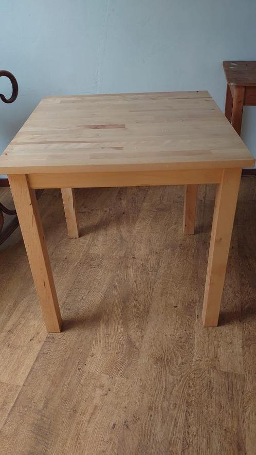 Vierkanten houten tafel, ideaal voor studentenkamer, Huis en Inrichting, Tafels | Salontafels, Gebruikt, 50 tot 75 cm, 50 tot 100 cm