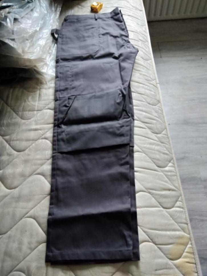 NORWEAR-werkbroek. Maat 58. Splinternieuw. 20 stuks., Kleding | Heren, Broeken en Pantalons, Nieuw, Maat 56/58 (XL), Ophalen of Verzenden