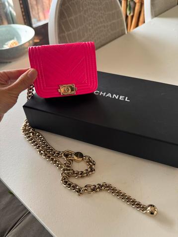 Chanel Mini Bag - Hot Pink Patent Leer beschikbaar voor biedingen