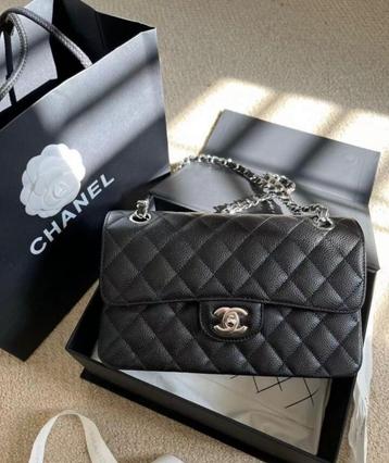 Chanel classic flapbag beschikbaar voor biedingen