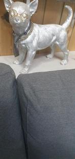 Beeld van chihuahua., Verzamelen, Beelden en Beeldjes, Ophalen of Verzenden, Zo goed als nieuw, Mens