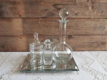 Antiek vintage glas apothekerspot parfumfles karaf puntgaaf beschikbaar voor biedingen
