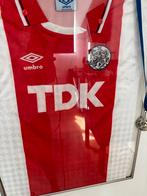 Ajax shirt van seizoen 89/91 netjes ingelijst, Verzamelen, Sportartikelen en Voetbal, Ophalen of Verzenden, Zo goed als nieuw