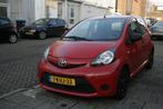 Toyota Aygo 1.0 12V Vvt-i 5DRS 2013 Rood, Voorwielaandrijving, Euro 5, Stof, 4 stoelen