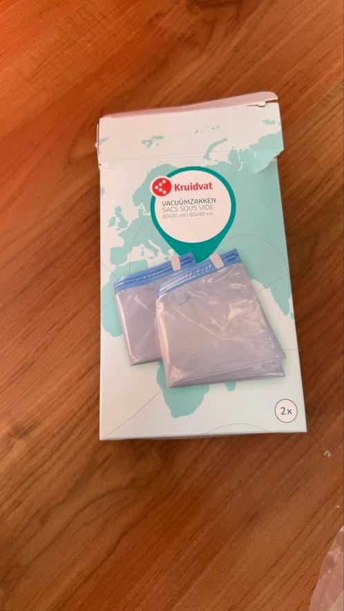 Vacuüm zakken van de Kruidvat, Sieraden, Tassen en Uiterlijk, Tassen | Reistassen en Weekendtassen, Zo goed als nieuw, Zwart, 30 cm of meer