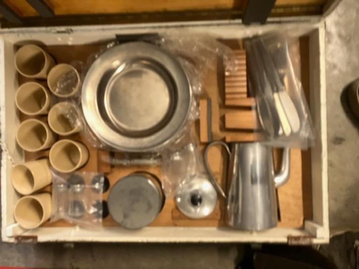 Militaire materialen ex NL leger oa messkist, huls, mes etc., Verzamelen, Militaria | Algemeen, Landmacht, Overige typen, Nederland