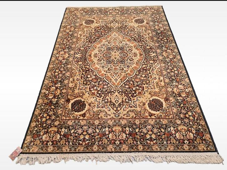 Vintage Perzisch oosters wol kleed Tabriz medall 142x205cm, Huis en Inrichting, Stoffering | Tapijten en Kleden, Gebruikt, 100 tot 150 cm